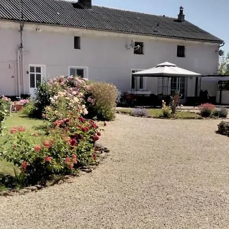 Le Vieux Logis Bed and Breakfast