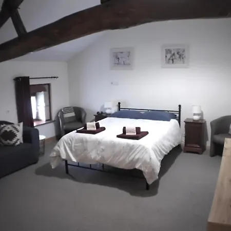 Alojamento de Acomodação e Pequeno-almoço Le Vieux Logis 3*